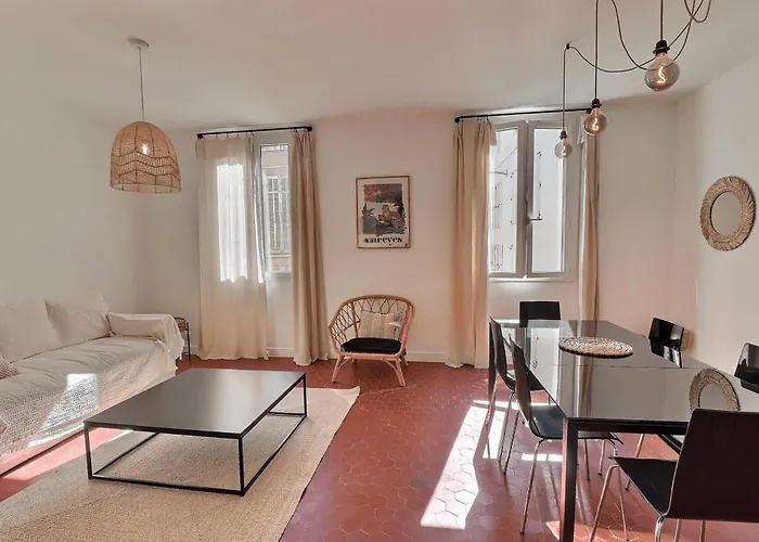 Spacious T3 In The Heart Of Marseille